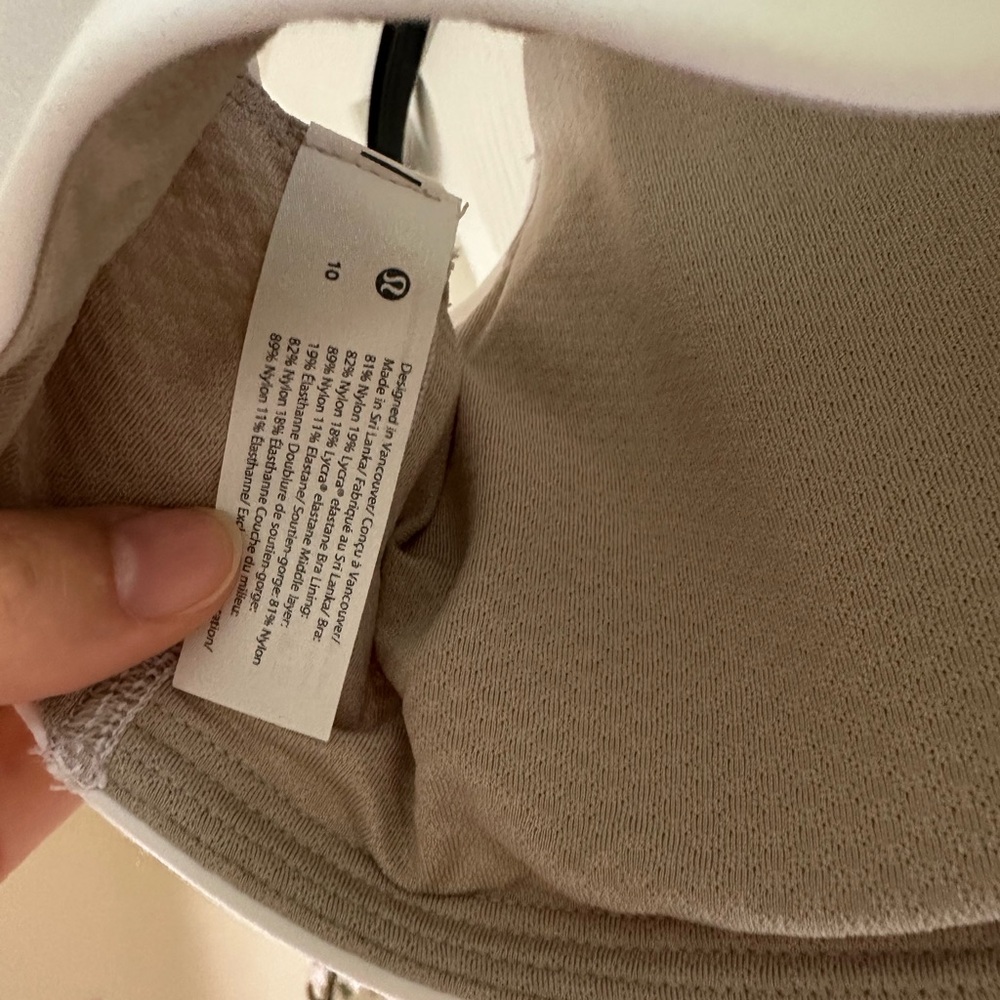 Lululemon light support nulu yoga bra a/b cup - Picture 7 of 7